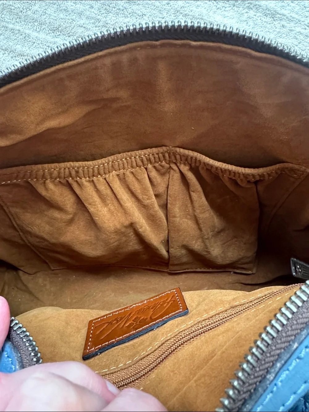 Like New Patricia Nash SKYE Leather HTF Safflower Blue Tooled Embossed Satchel - Picture 14 of 17